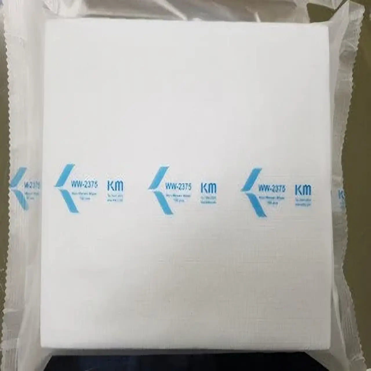 KM Nonwoven High & fast absorbency PM Wipers ISO class 5+; WW-2375